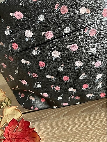 Beden siyah Renk Sıfır etiketli dünya markası?