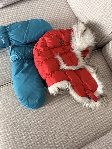 kar eldiveni ve başlık