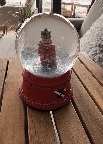 Kırmızı Temalı Kar Küresi Biblosu - Görsel 2