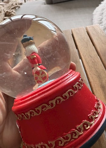 Kırmızı Temalı Kar Küresi Biblosu - Görsel 5