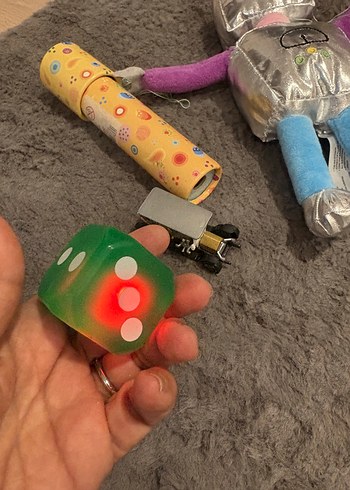 Gri Robot Peluş Oyuncak