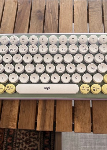 Sarı Renkli Retro Stil Klavye - Görsel 3