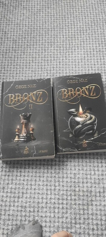  Beden Bronz 1 ve 2 kitap özge naz (ciltsiz) 