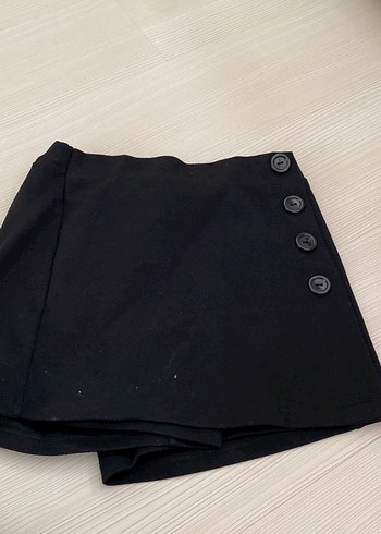 Düğmeli Siyah Mini Etek
