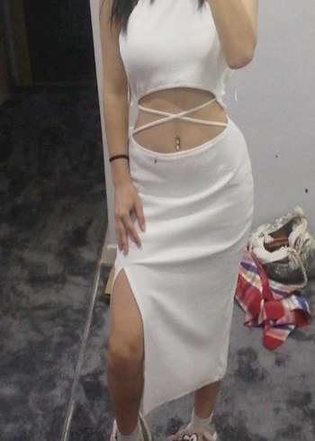 Beyaz elbise