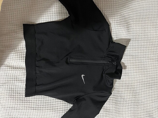 NIKE s beden fermuarli üst