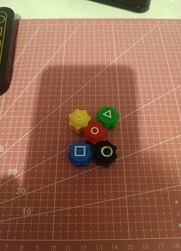 Squid Game 5 taş - Görsel 3