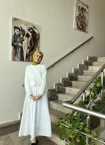 Beyaz Etek 
