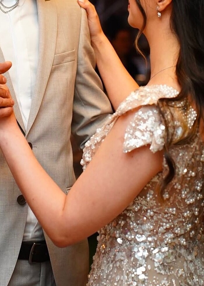 İnci işlemeli elbise - Görsel 4