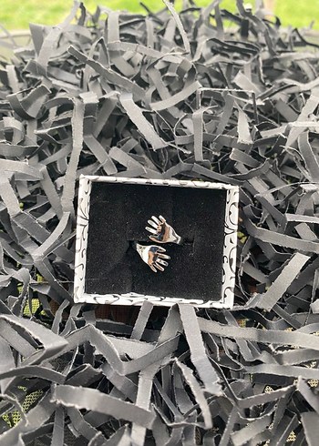 El Figürlü Lüx Eklem Yüzük Gümüş Rengi - Görsel 2