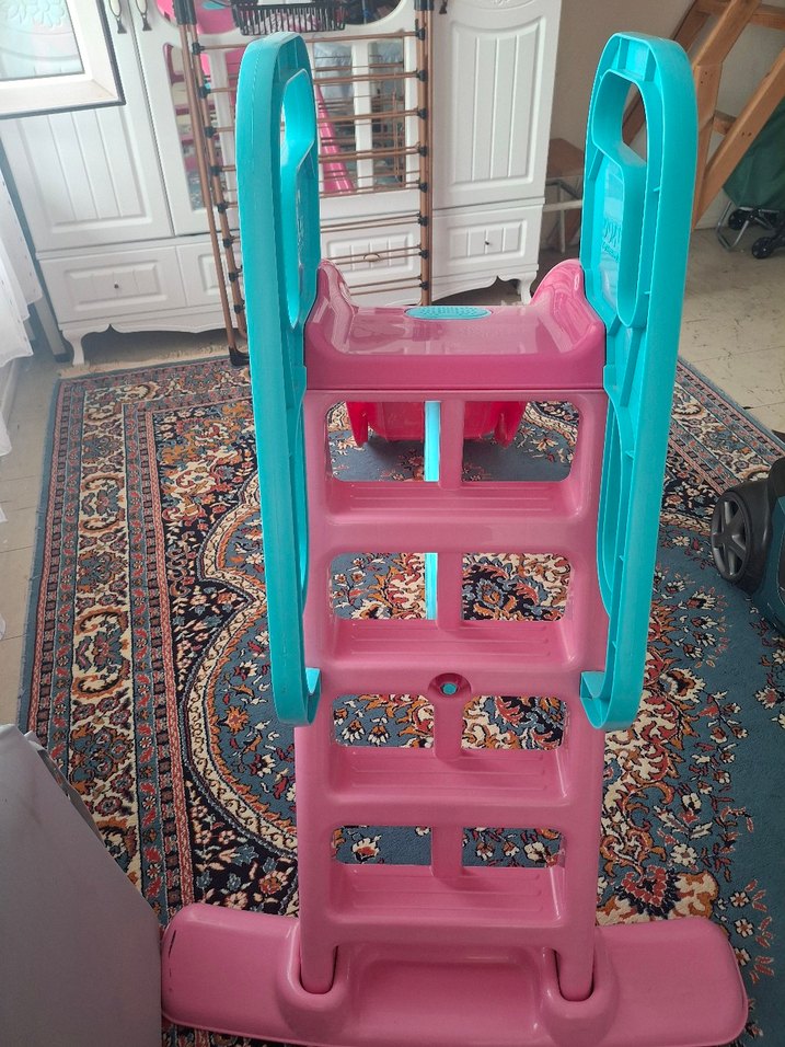 Renkli Pembe Çocuk Kaydırağı - Görsel 3