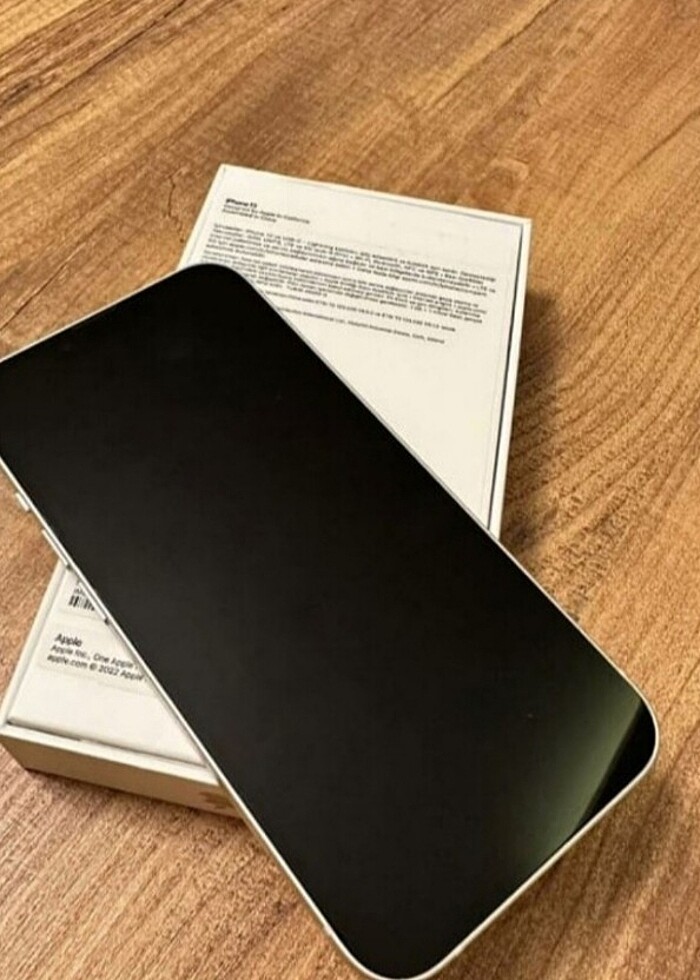 Apple 13 düz 256 Garantili Türkiye Cihazi  - Görsel 4