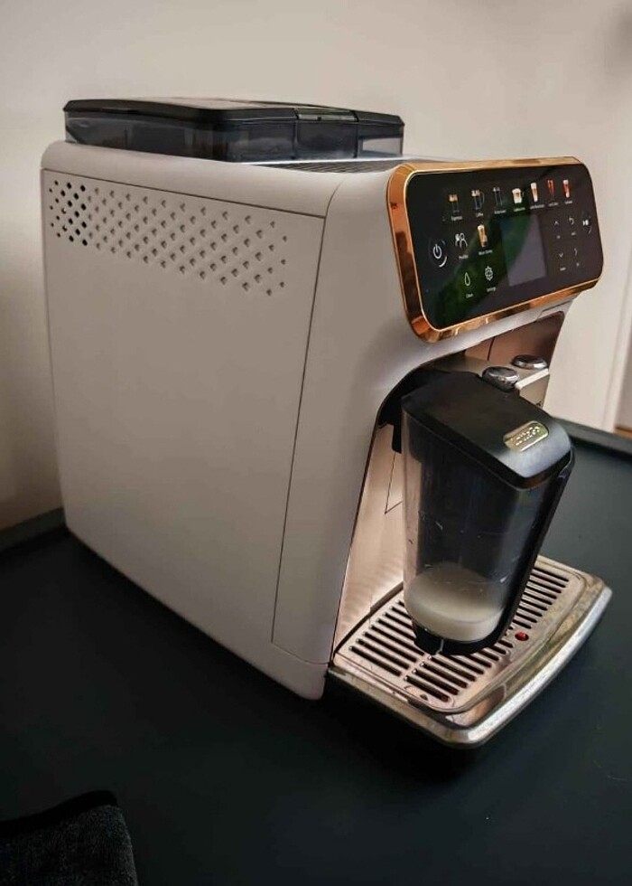 Phillips tam otomatik 20 çeşit kahve  - Görsel 2