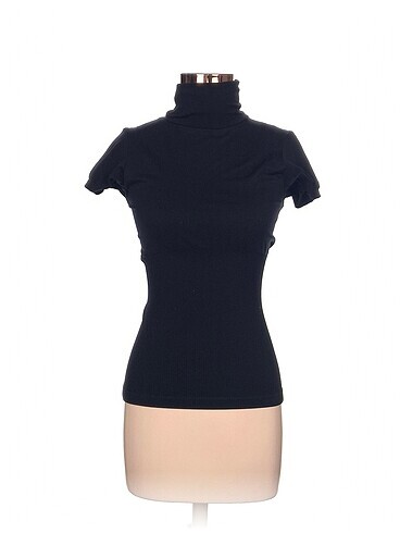 Zara Bluz %70 İndirimli.
