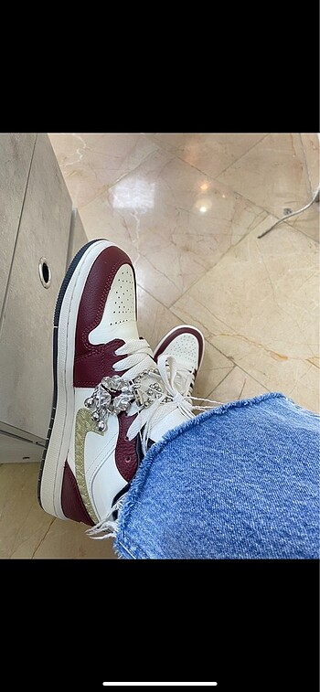 Nike Air Jordan 1 Low SE 'Lunar New Year