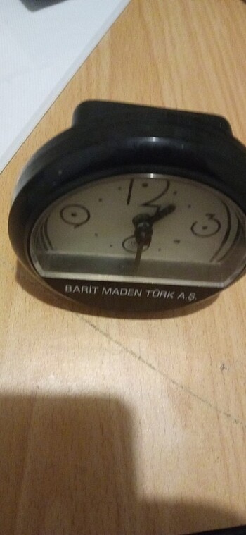 Saat çalışıyor masa saati