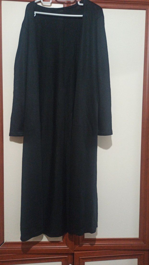 Siyah Uzun Kollu Kadın Uzun Boy Hırka - Görsel 2