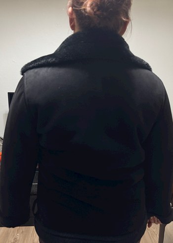 Siyah Süet Kadın Kışlık Kürk Detaylı Ceket - Görsel 3