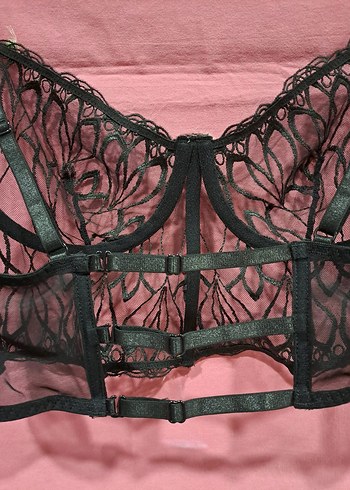 m Beden pembe Renk Nakışlı Gotik Siyah Büstiyer Pembe Gül Detaylı