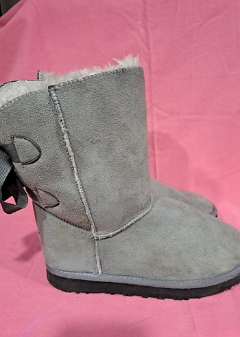 36 Beden UGG AVUSTRALYA ORİJİNAL Gri Kürklü Kadın Botları