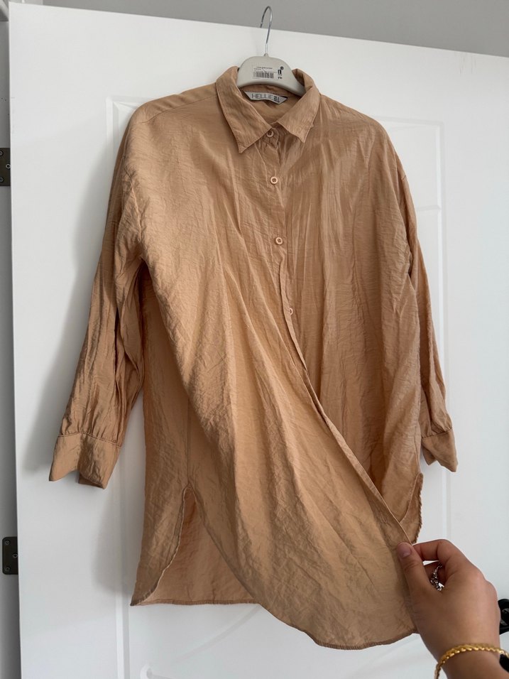 Bej Düğmeli Keten Gömlek - Görsel 2