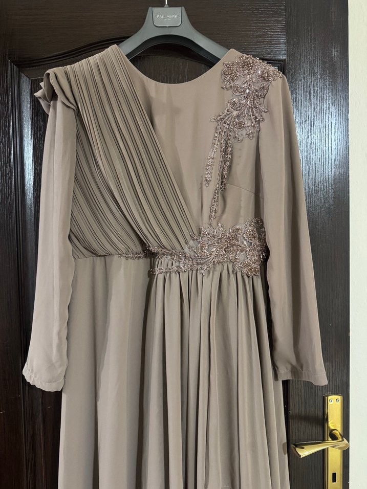 Bej Nakışlı Uzun Kollu Kadın Abiye Elbise - Görsel 2