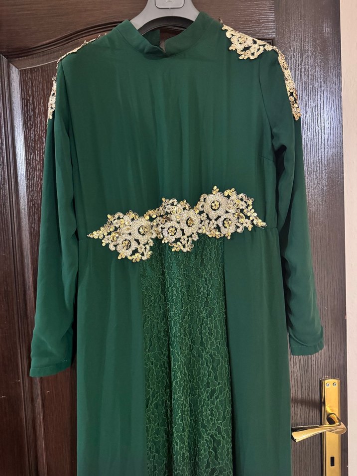 Yeşil Nakışlı Uzun Kadın Elbise - Görsel 2