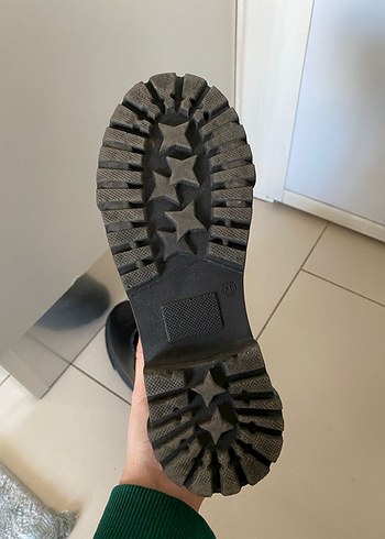 Siyah  Kadın Günlük Bot - Görsel 4