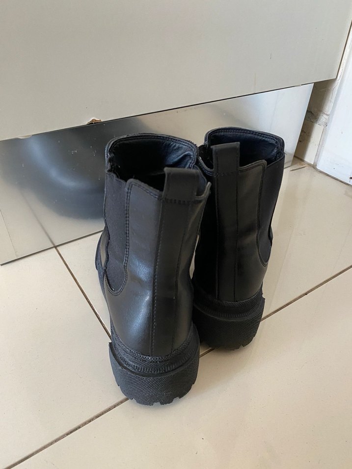 Siyah  Kadın Günlük Bot - Görsel 5