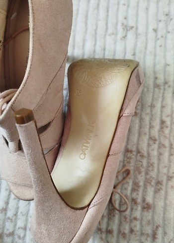 35 Beden ten rengi Renk Süet Tokalı Stiletto Topuklu Kadın Ayakkabı
