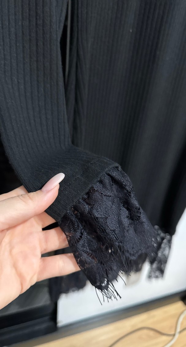 Uzun Kollu Siyah Gotik Elbise - Görsel 2