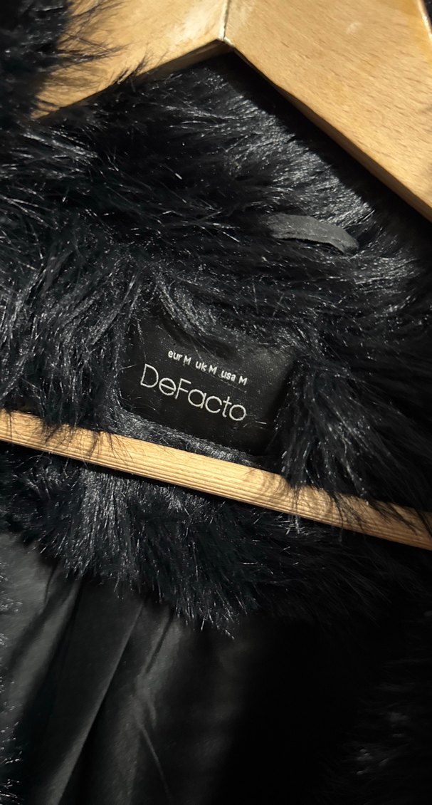 Siyah Kadın Kürk Detaylı Midi Boy Mont - Görsel 3