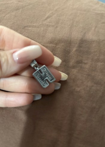 Çelik kolye ucu H harfi - Görsel 2