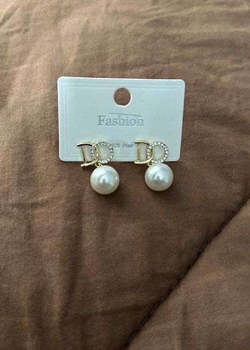 Mini Beyaz Boncuklu Kadın Küpe - Görsel 2