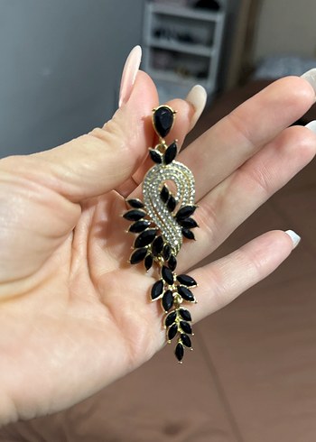 Uzun Siyah Yılan Desenli Payetli Küpe - Görsel 2