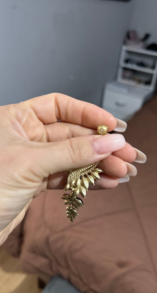 Uzun Siyah Yılan Desenli Payetli Küpe - Görsel 3