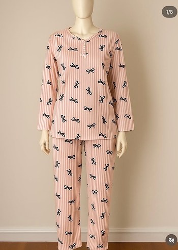 Pembe Çizgili Düğmesiz Kadın Pijama Takımı