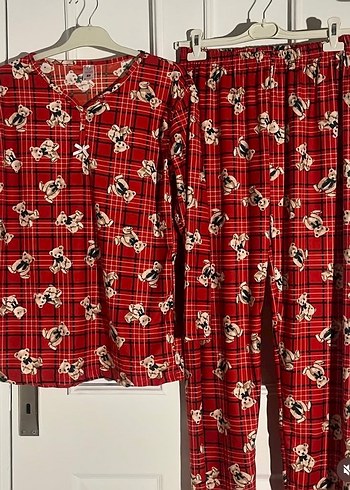 Kırmızı Renkli Uzun Kollu Düğmesiz Kadın Pijama Takımı