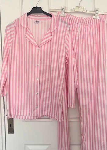 Pembe Çizgili Kadın Pijama Takımı