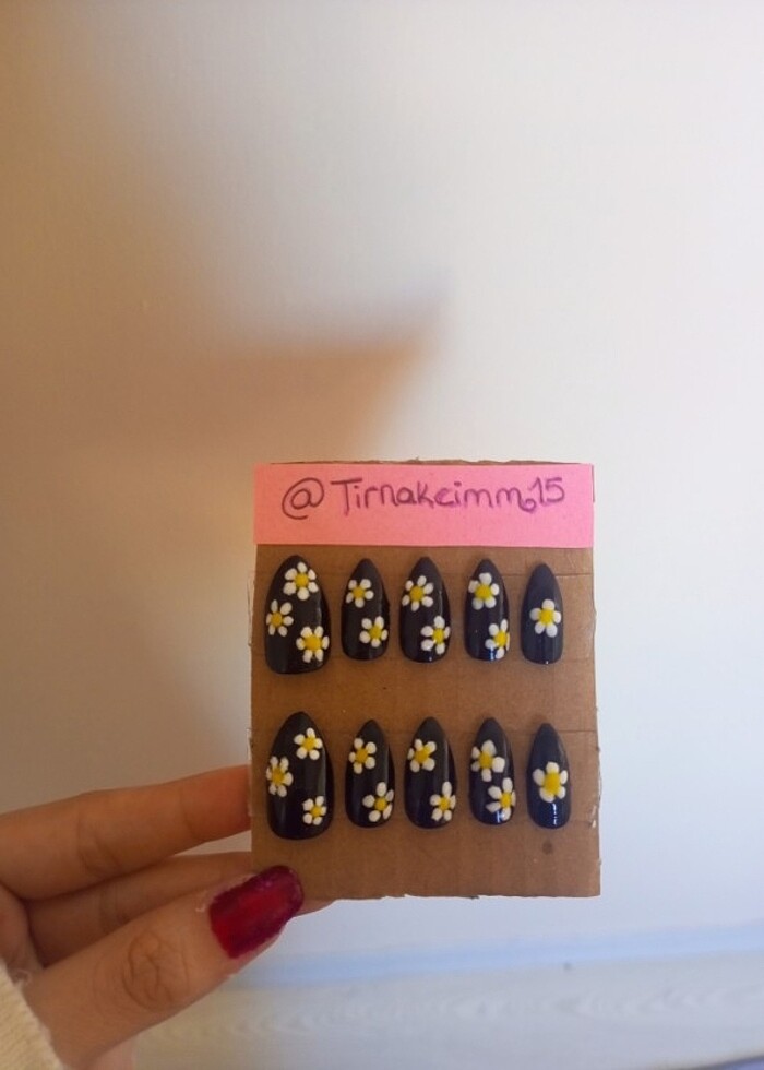 Nail artlı takma tırnak - Görsel 2