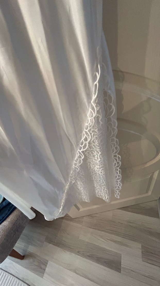 Beyaz İnce Askılı Uzun Kadın Gecelik - Görsel 3