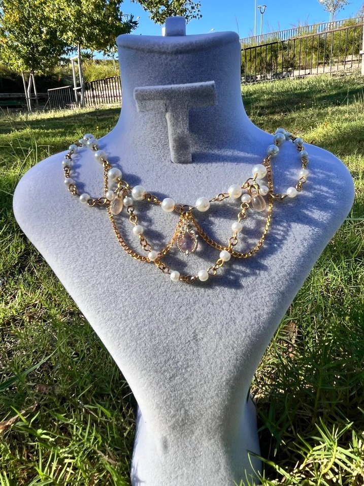 Altın Renkli İnci ve Zincir Detaylı Midi Kolye - Görsel 4