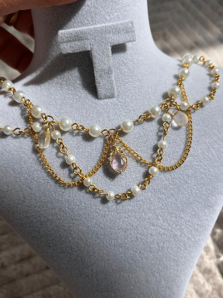 Altın Renkli İnci ve Zincir Detaylı Midi Kolye - Görsel 2