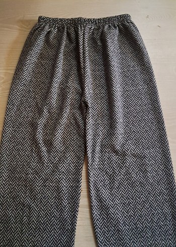 Bershka Kadın kaşe lastikli Pantolon KAMPANYALI ÜRÜN ŞOK FİYAT