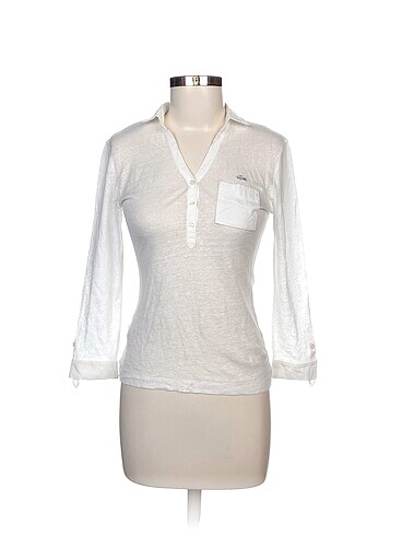 Lacoste Bluz %70 İndirimli.