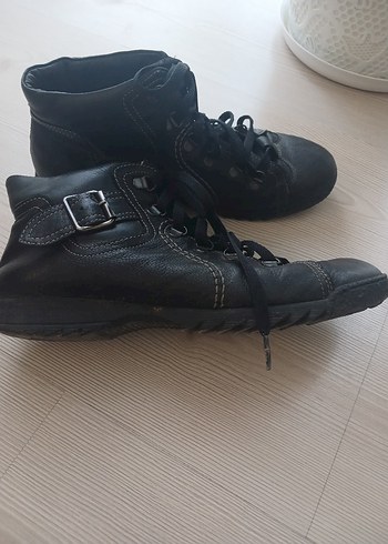 Siyah Erkek bot - Görsel 2