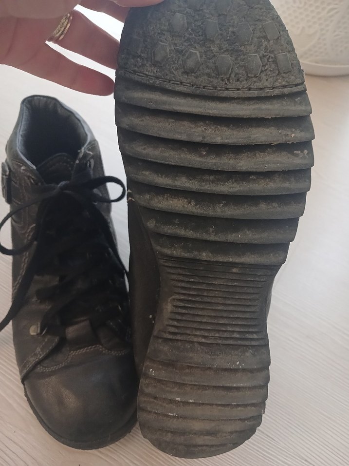 Siyah Erkek bot - Görsel 4