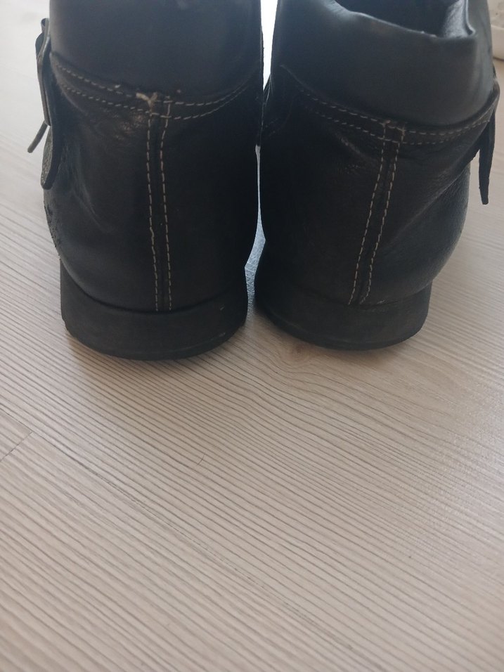 Siyah Erkek bot - Görsel 3