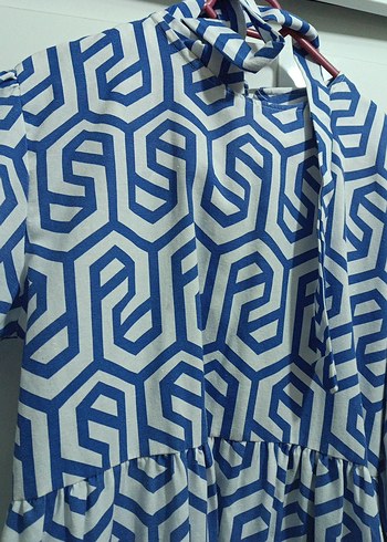 Mavi Geometrik Desenli Uzun Kadın Elbise - Görsel 4