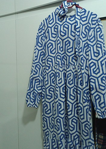 Mavi Geometrik Desenli Uzun Kadın Elbise - Görsel 5